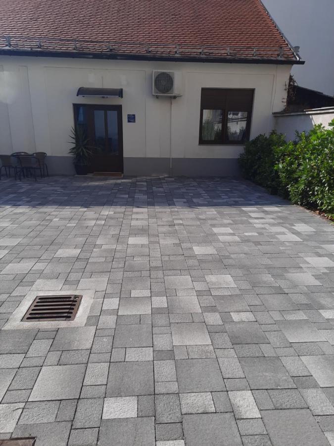 Albert Home Karlovac Exteriér fotografie